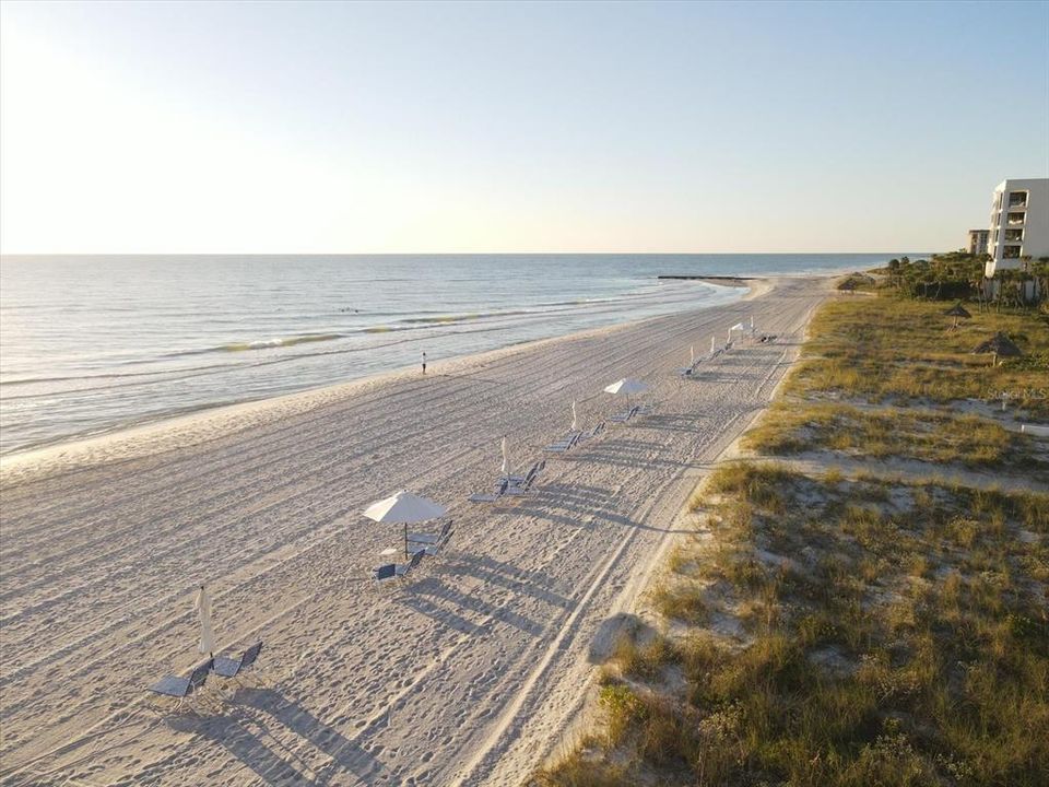 For Sale: $1,385,000 (2 beds, 2 baths, 1729 Square Feet)