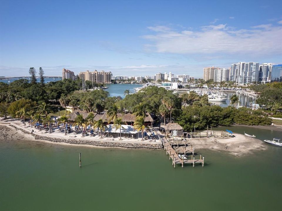 For Sale: $1,385,000 (2 beds, 2 baths, 1729 Square Feet)