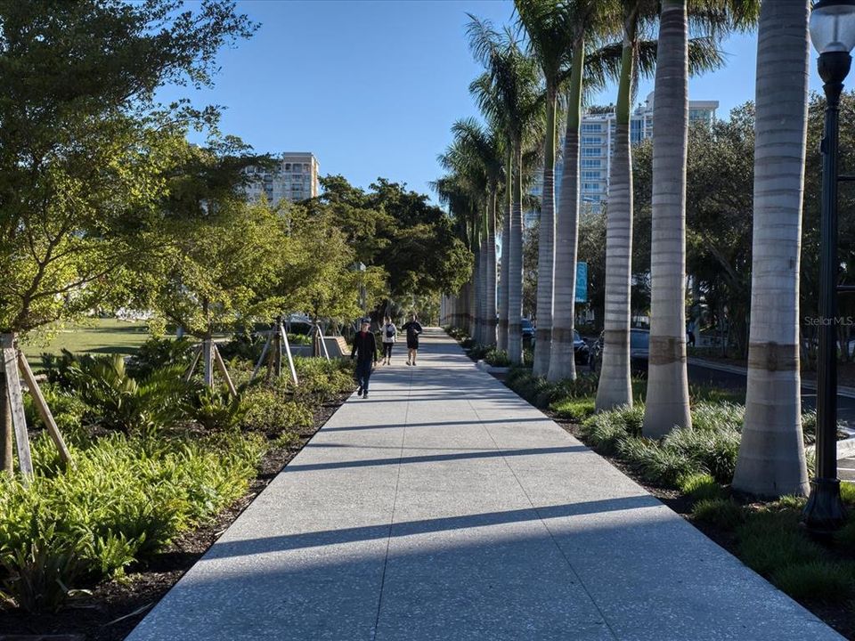 For Sale: $1,385,000 (2 beds, 2 baths, 1729 Square Feet)