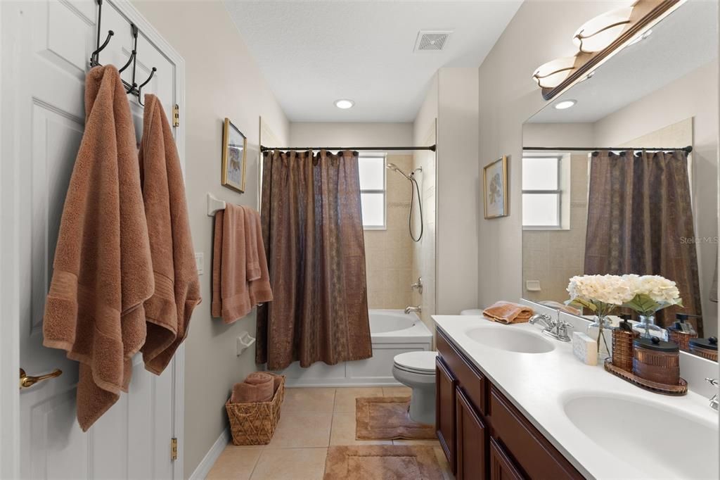 En Renta: $2,750 (3 camas, 2 baños, 1520 Pies cuadrados)