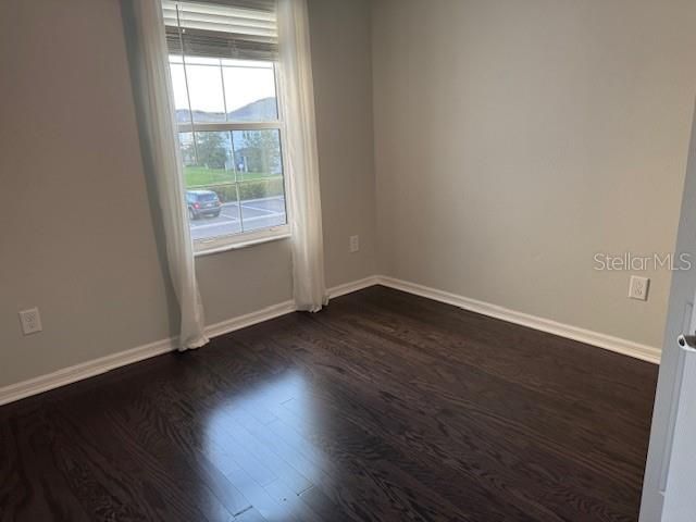 В аренду: $2,500 (3 спален, 2 ванн, 1910 Квадратных фут)