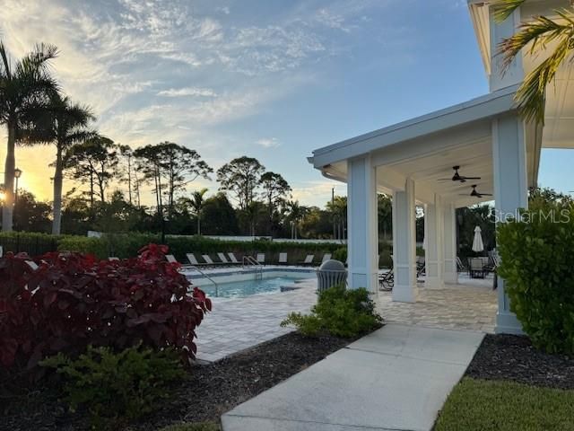 В аренду: $2,500 (3 спален, 2 ванн, 1910 Квадратных фут)