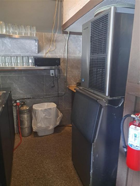 For Sale: $1,200,000 (0 beds, 0 baths, 2400 Square Feet)