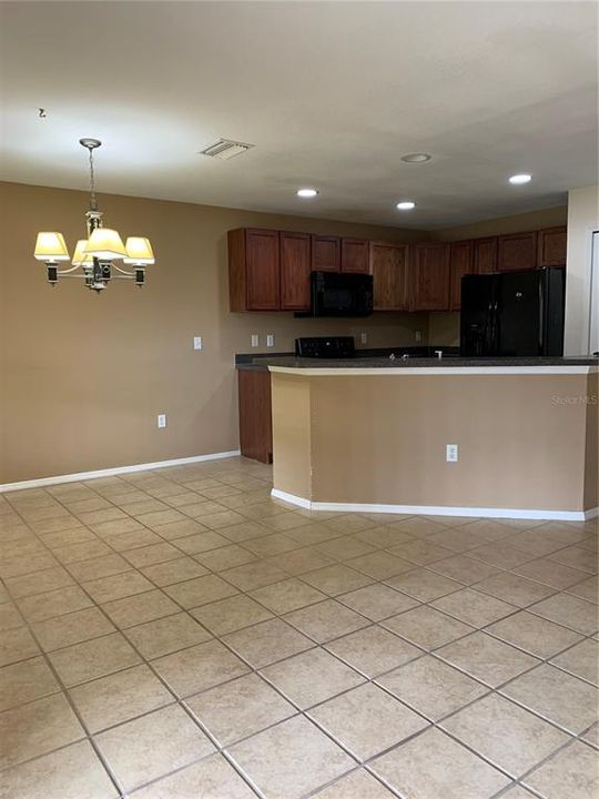 Active With Contract: $1,795 (3 beds, 2 baths, 1362 Square Feet)