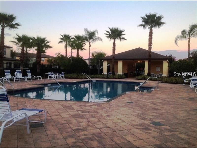 Active With Contract: $1,795 (3 beds, 2 baths, 1362 Square Feet)