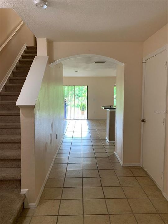 Active With Contract: $1,795 (3 beds, 2 baths, 1362 Square Feet)