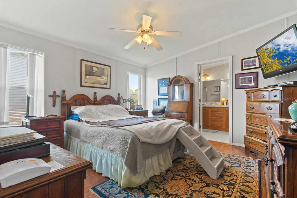 待售: $225,000 (2 贝兹, 2 浴室, 1134 平方英尺)