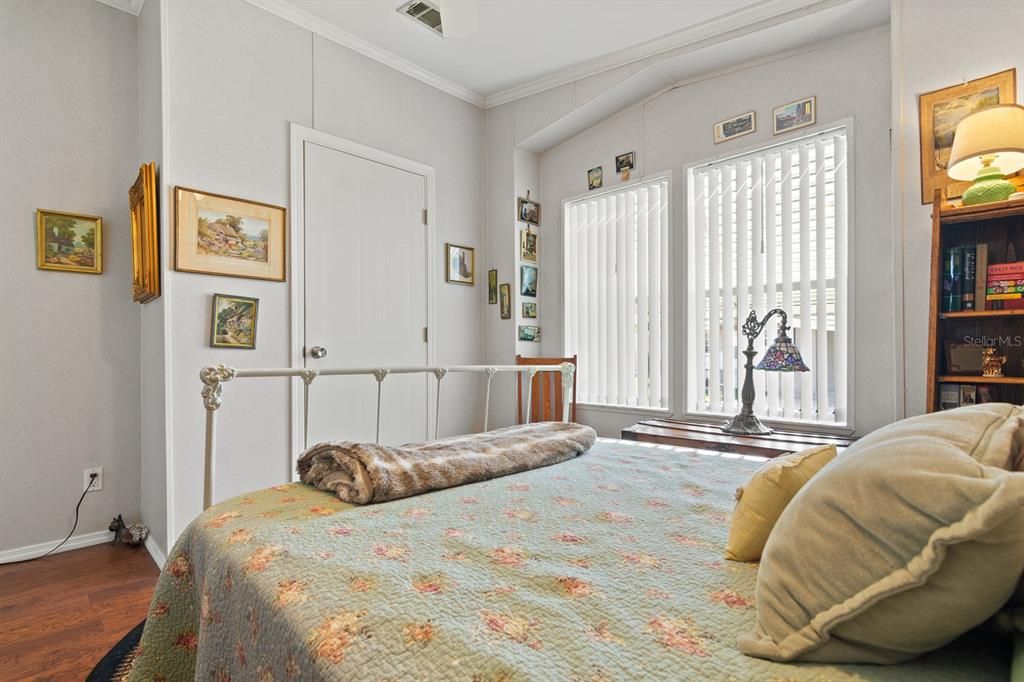 待售: $225,000 (2 贝兹, 2 浴室, 1134 平方英尺)