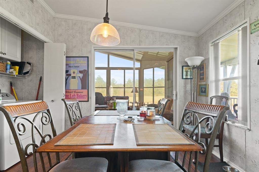 待售: $225,000 (2 贝兹, 2 浴室, 1134 平方英尺)