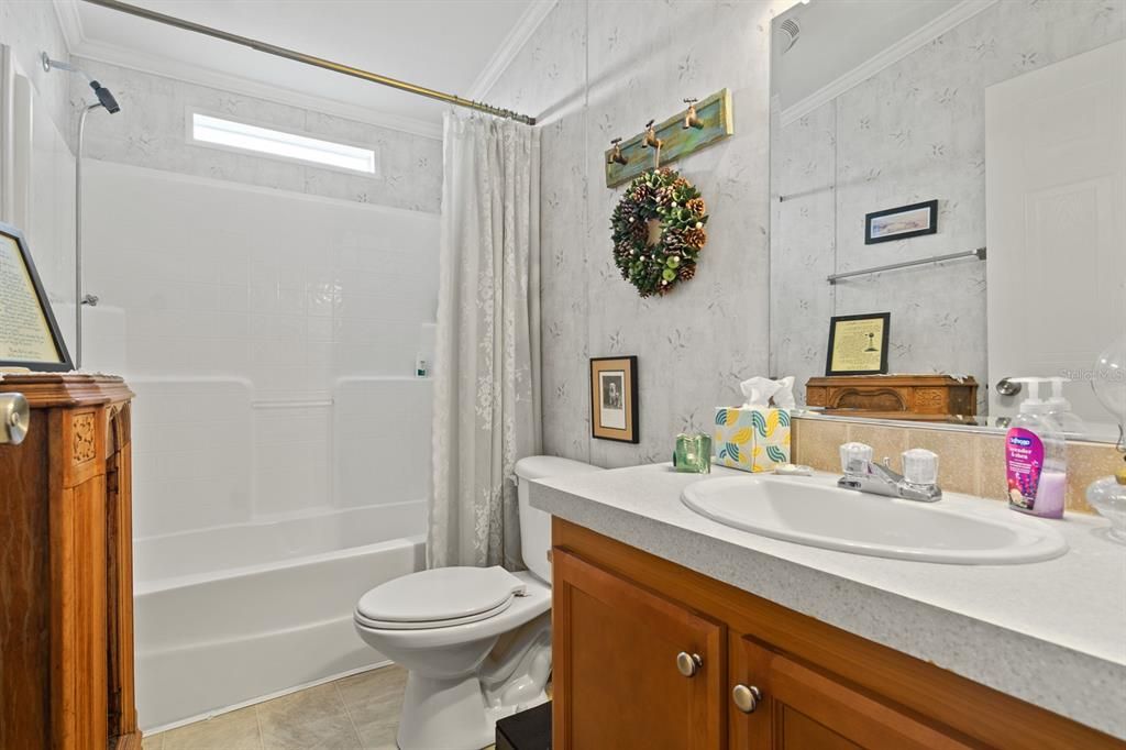 待售: $225,000 (2 贝兹, 2 浴室, 1134 平方英尺)