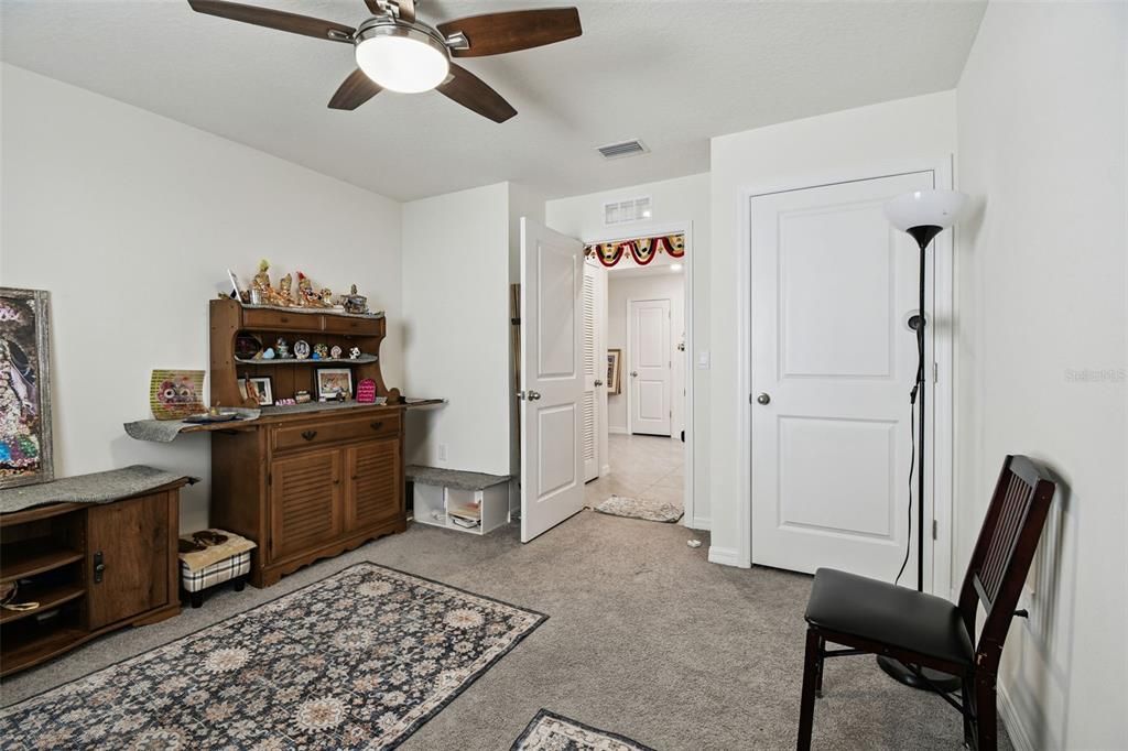 En Venta: $440,000 (4 camas, 2 baños, 1846 Pies cuadrados)