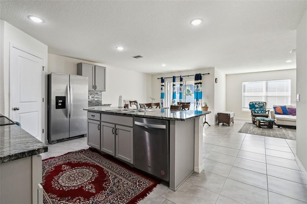 En Venta: $440,000 (4 camas, 2 baños, 1846 Pies cuadrados)