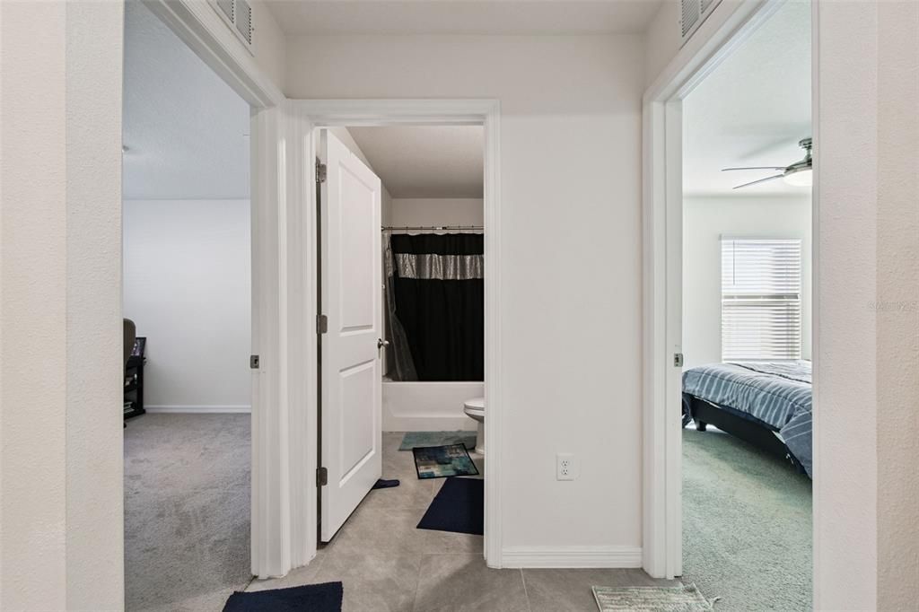 En Venta: $440,000 (4 camas, 2 baños, 1846 Pies cuadrados)