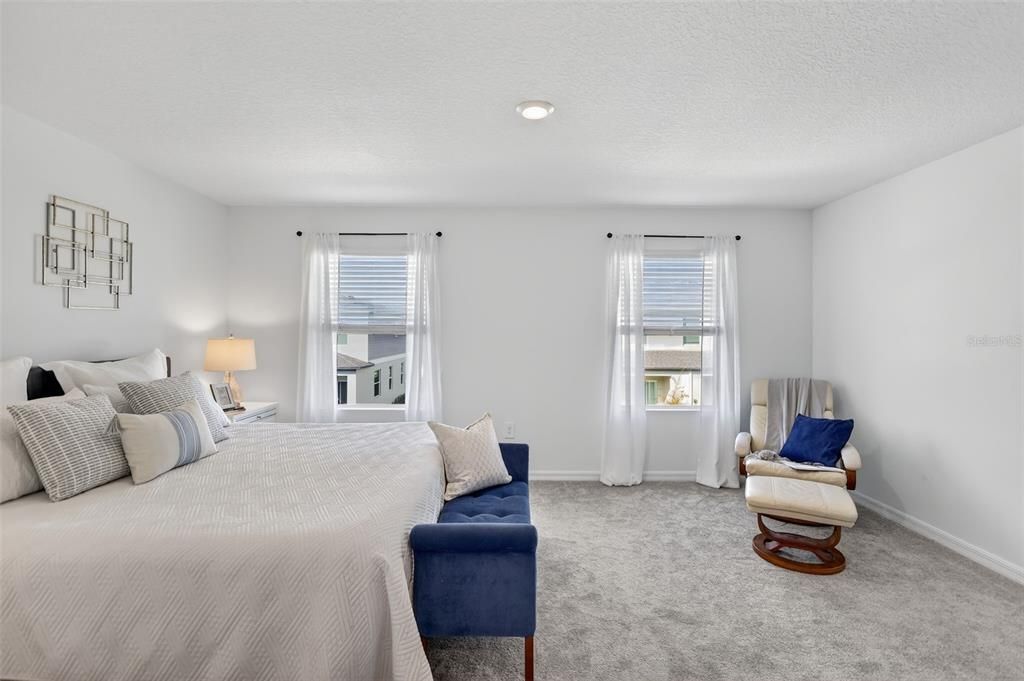 На продажу: $245,000 (2 спален, 2 ванн, 1540 Квадратных фут)