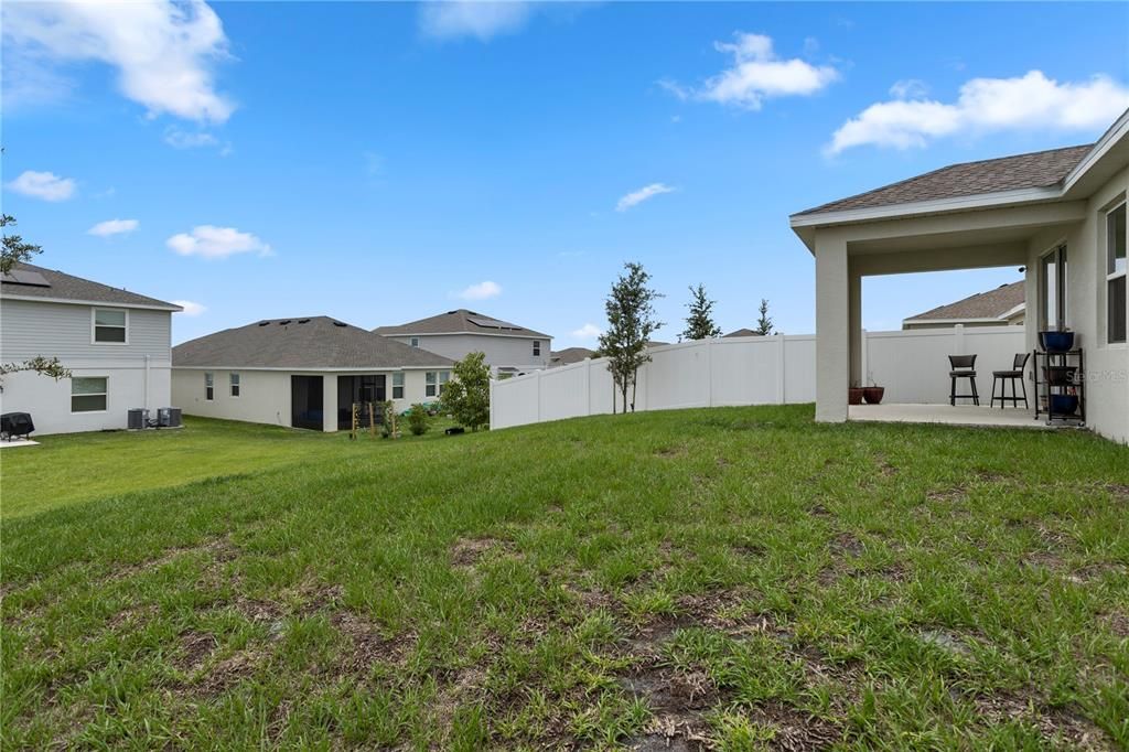 For Rent: $2,395 (4 beds, 2 baths, 1884 Square Feet)