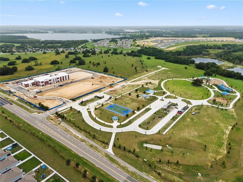 For Rent: $2,395 (4 beds, 2 baths, 1884 Square Feet)