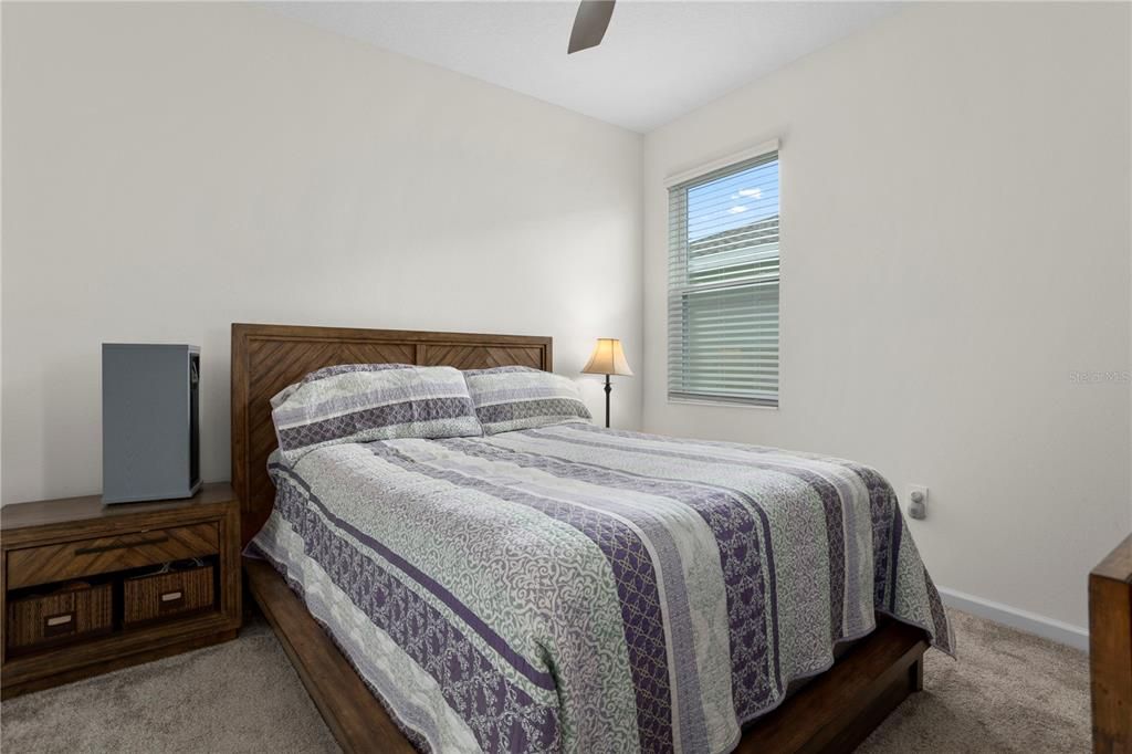 For Rent: $2,395 (4 beds, 2 baths, 1884 Square Feet)