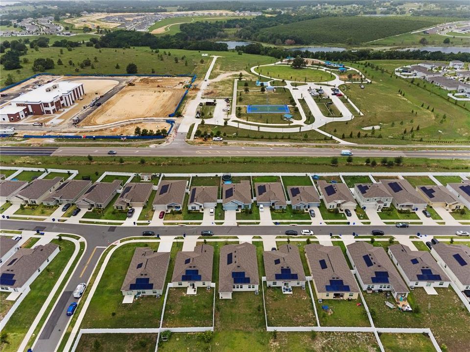 For Rent: $2,395 (4 beds, 2 baths, 1884 Square Feet)