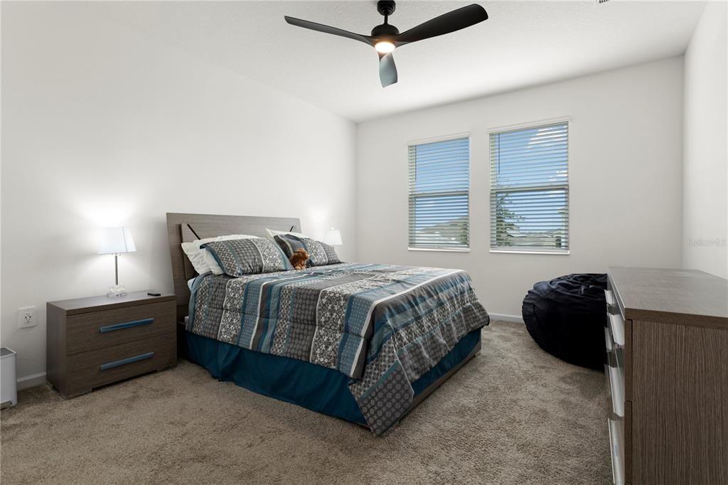 For Rent: $2,395 (4 beds, 2 baths, 1884 Square Feet)