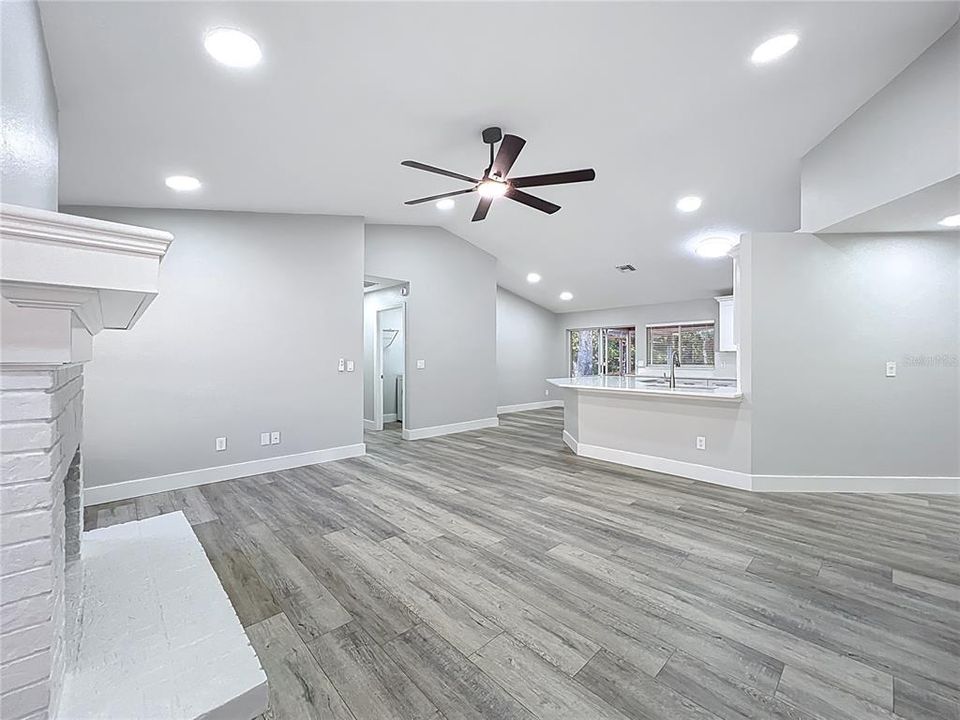 En Venta: $530,000 (3 camas, 2 baños, 2047 Pies cuadrados)