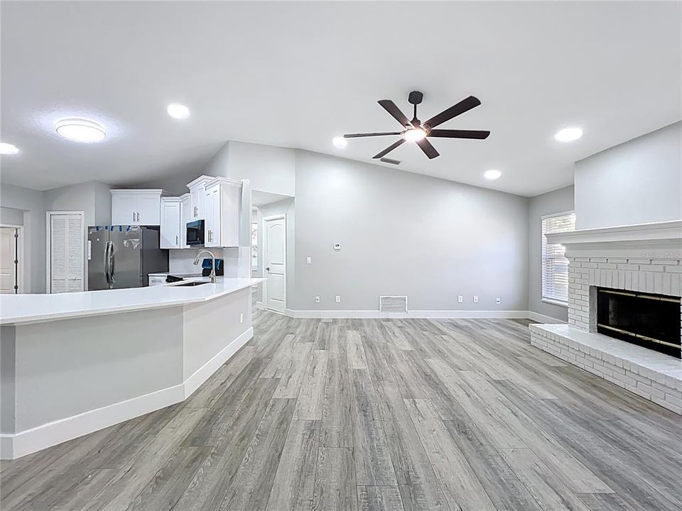 En Venta: $530,000 (3 camas, 2 baños, 2047 Pies cuadrados)