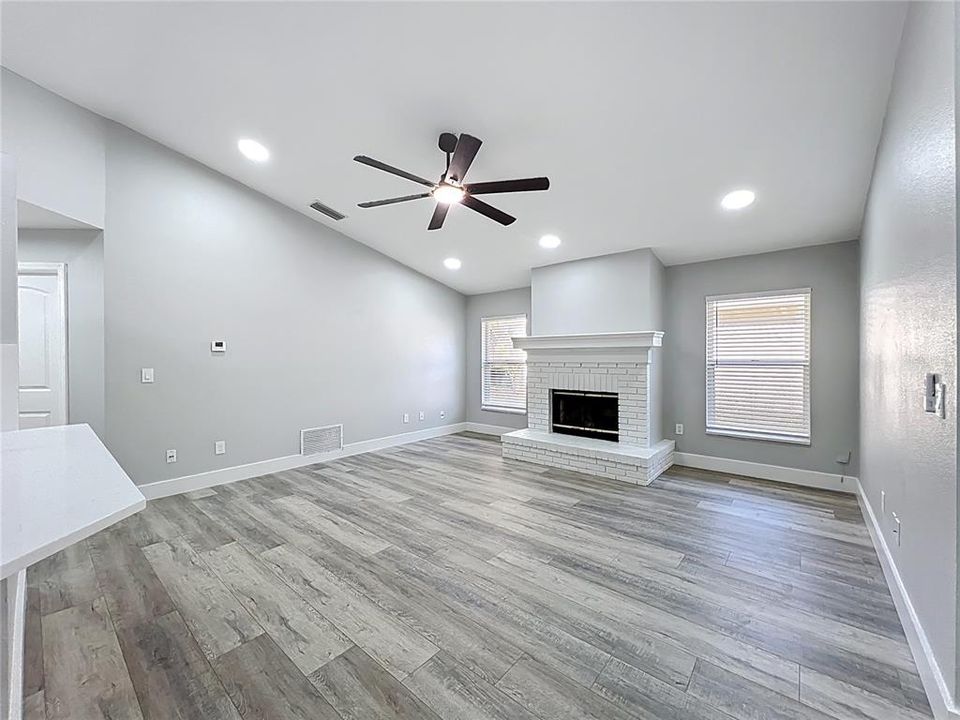 En Venta: $530,000 (3 camas, 2 baños, 2047 Pies cuadrados)