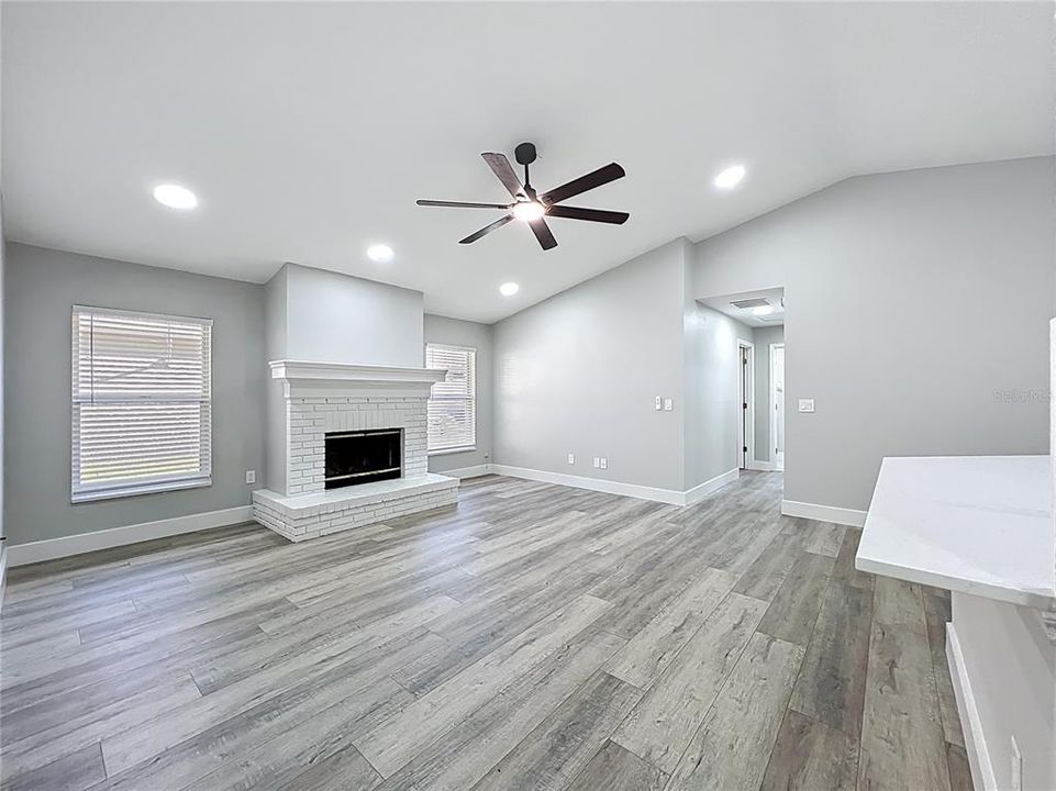 En Venta: $530,000 (3 camas, 2 baños, 2047 Pies cuadrados)