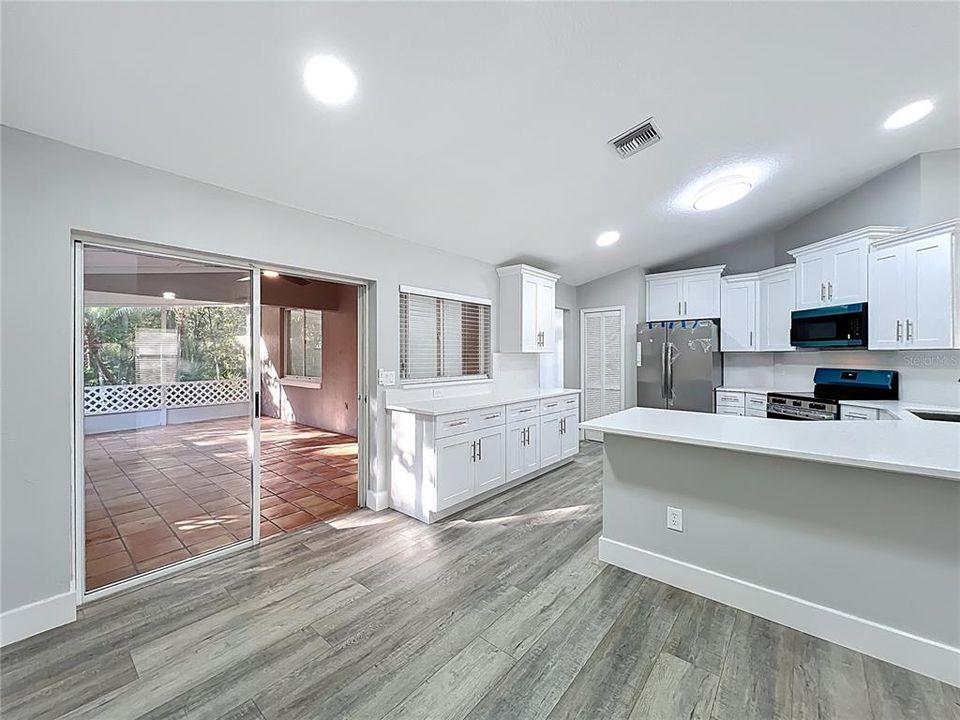 En Venta: $530,000 (3 camas, 2 baños, 2047 Pies cuadrados)