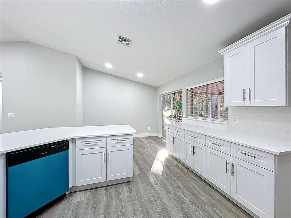 En Venta: $530,000 (3 camas, 2 baños, 2047 Pies cuadrados)