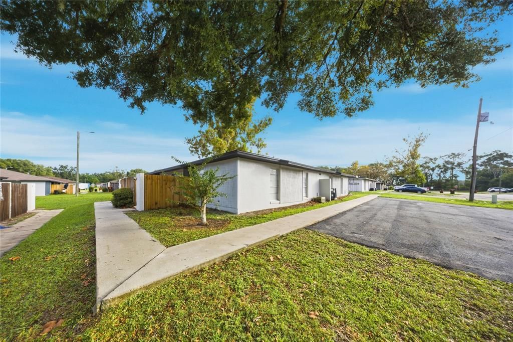 待售: $545,000 (8 贝兹, 0 浴室, 3417 平方英尺)