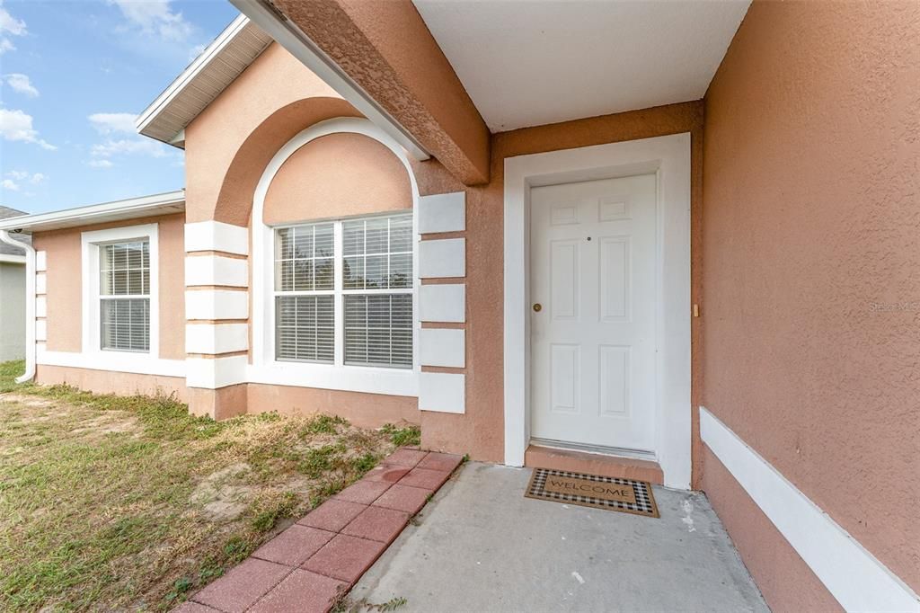 For Sale: $284,999 (4 beds, 2 baths, 1668 Square Feet)