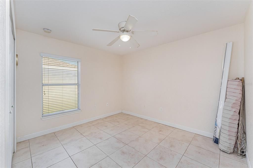 For Sale: $284,999 (4 beds, 2 baths, 1668 Square Feet)