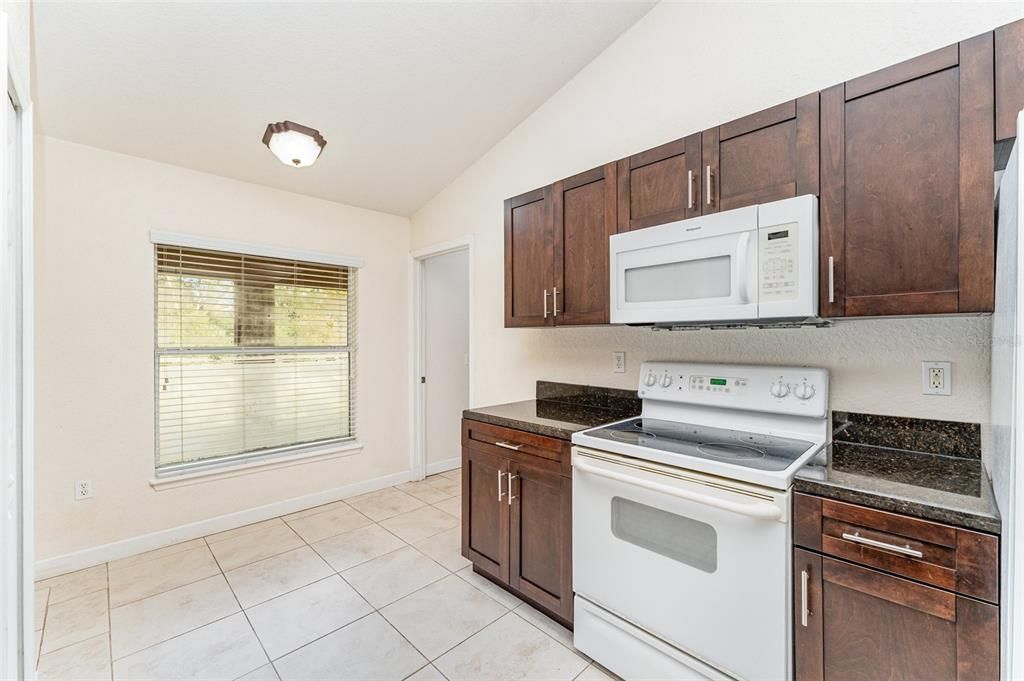 For Sale: $284,999 (4 beds, 2 baths, 1668 Square Feet)