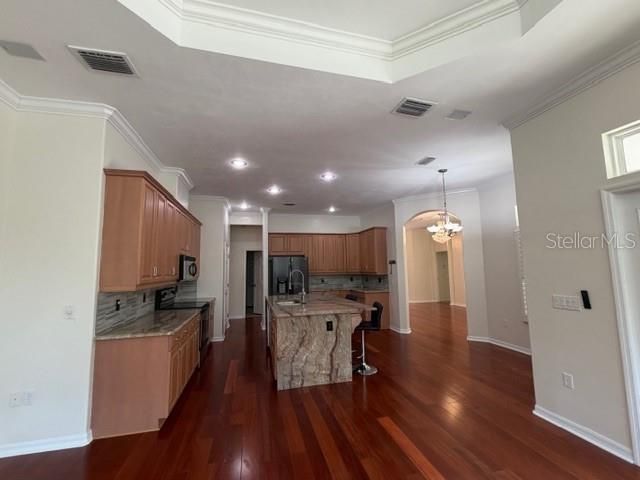 待售: $619,900 (4 贝兹, 3 浴室, 2510 平方英尺)