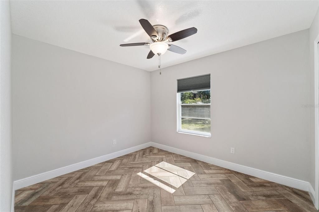 Active With Contract: $394,000 (4 beds, 2 baths, 1539 Square Feet)