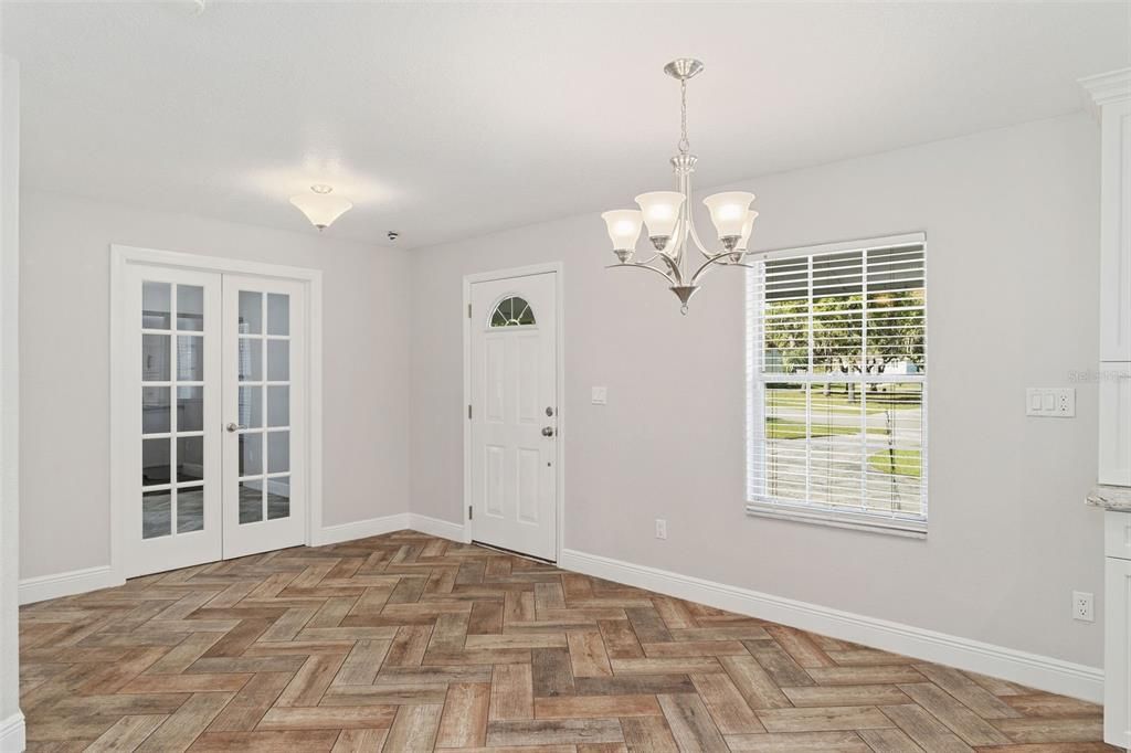 Active With Contract: $394,000 (4 beds, 2 baths, 1539 Square Feet)