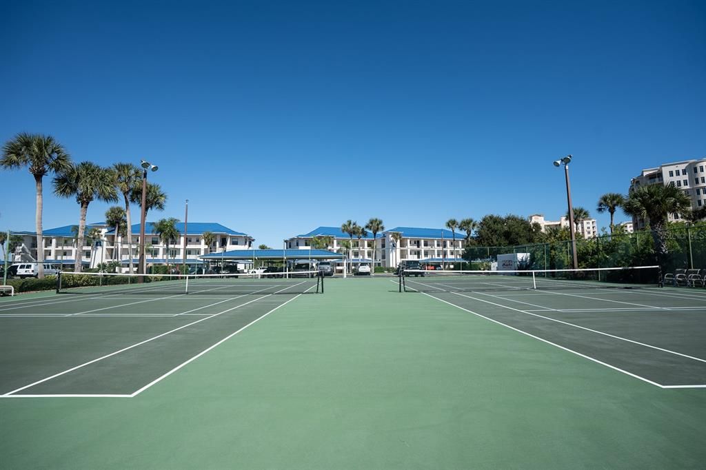 待售: $585,000 (2 贝兹, 2 浴室, 1126 平方英尺)