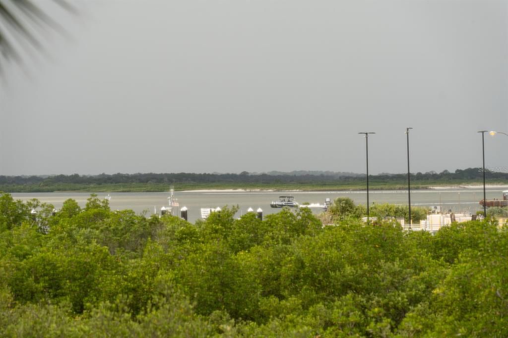 待售: $585,000 (2 贝兹, 2 浴室, 1126 平方英尺)