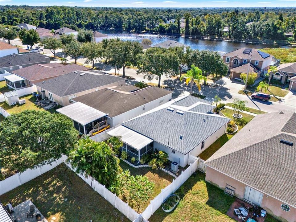 合同活跃: $339,900 (3 贝兹, 2 浴室, 1487 平方英尺)