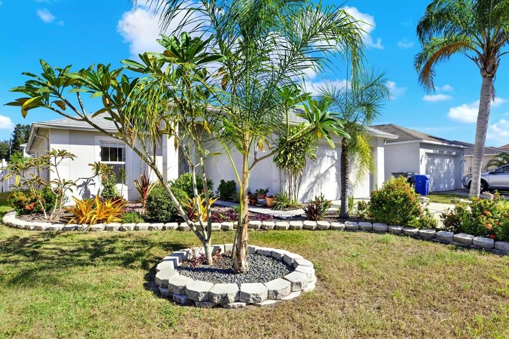 合同活跃: $339,900 (3 贝兹, 2 浴室, 1487 平方英尺)