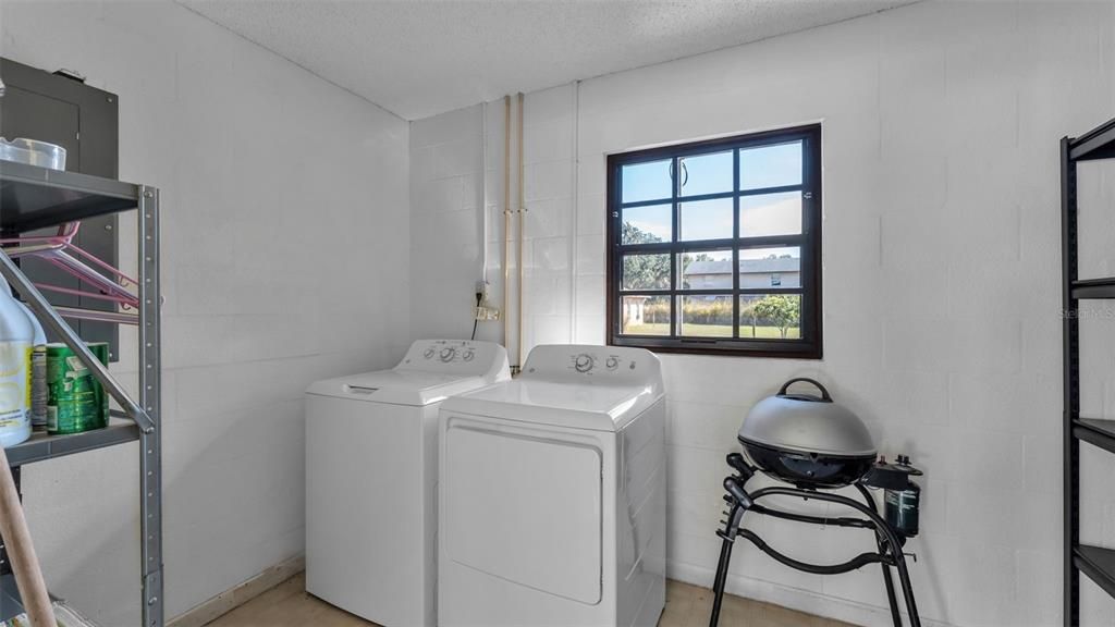 En Venta: $225,000 (3 camas, 2 baños, 1120 Pies cuadrados)