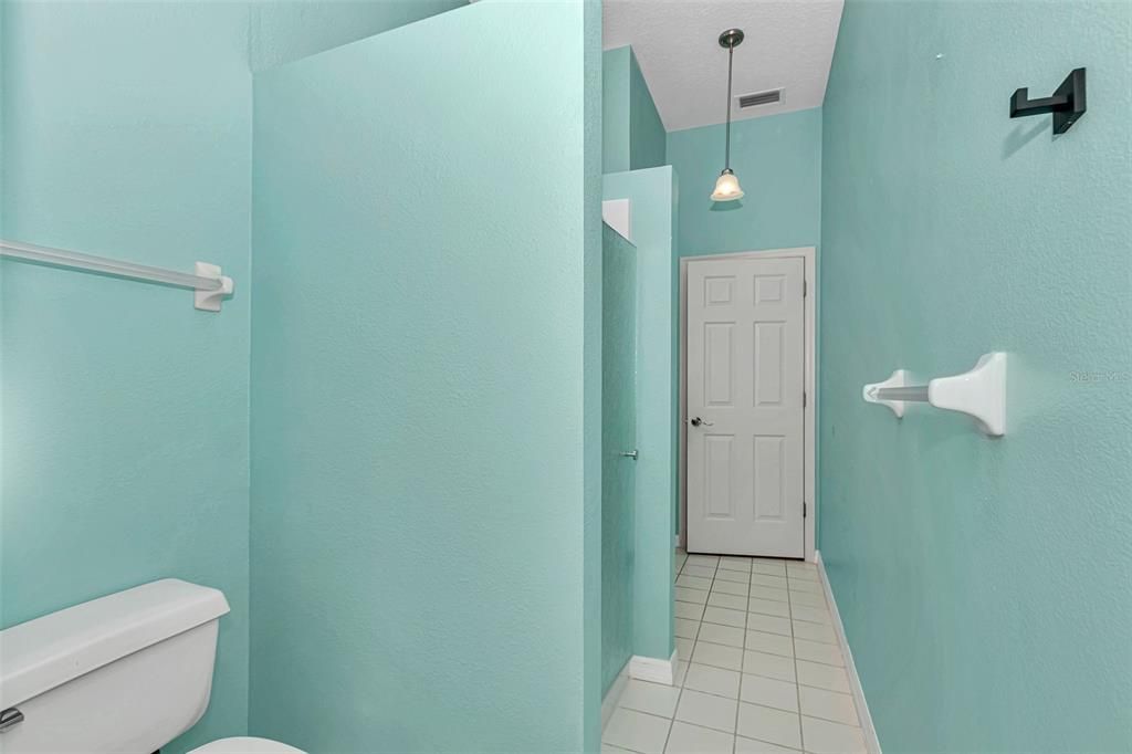 En Venta: $390,000 (3 camas, 3 baños, 2314 Pies cuadrados)