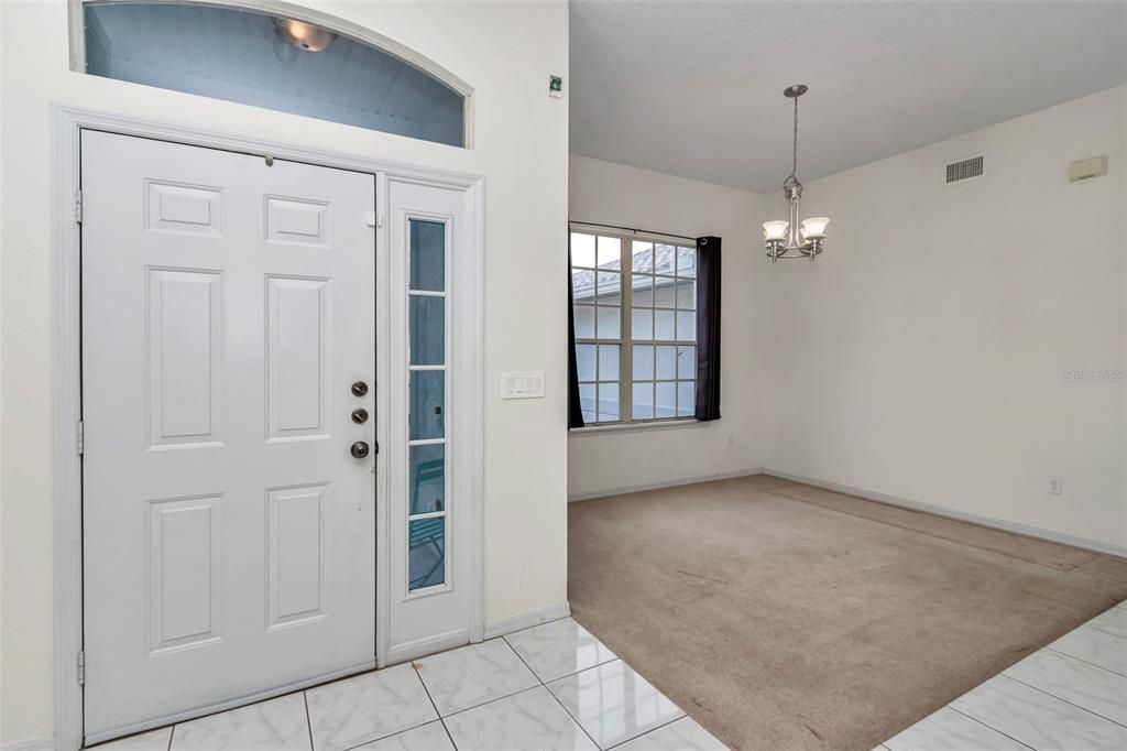 En Venta: $390,000 (3 camas, 3 baños, 2314 Pies cuadrados)