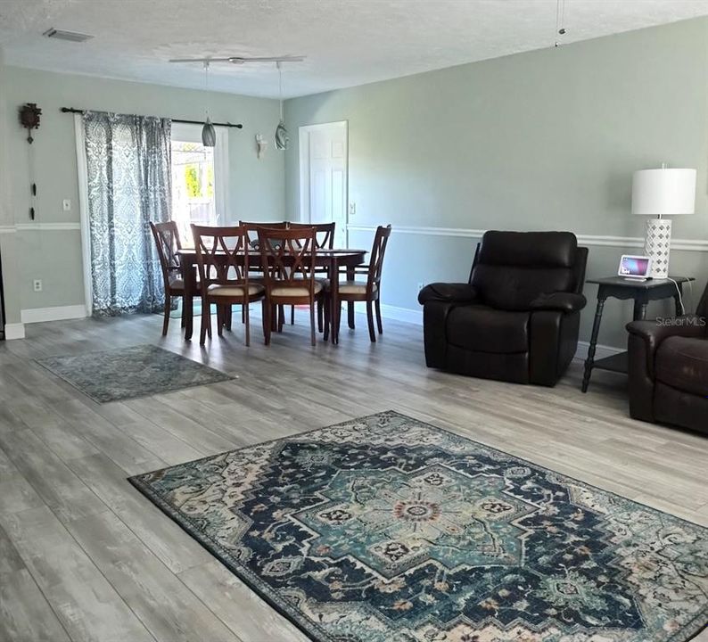 На продажу: $345,000 (3 спален, 2 ванн, 1222 Квадратных фут)