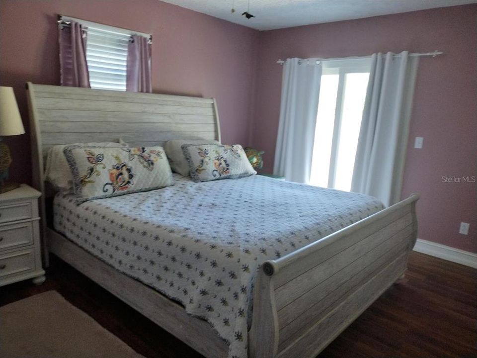 На продажу: $345,000 (3 спален, 2 ванн, 1222 Квадратных фут)