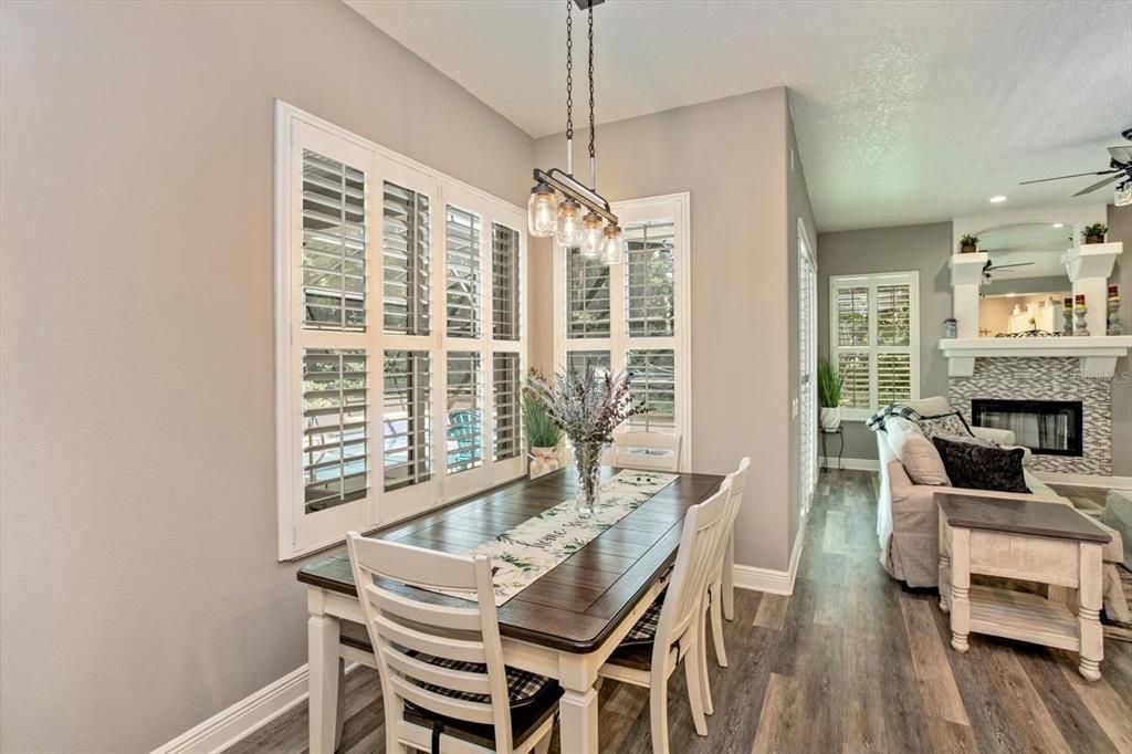 待售: $823,100 (4 贝兹, 3 浴室, 2584 平方英尺)