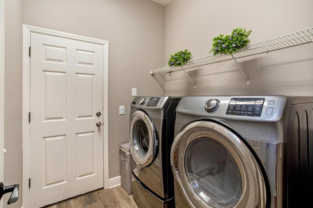 待售: $823,100 (4 贝兹, 3 浴室, 2584 平方英尺)