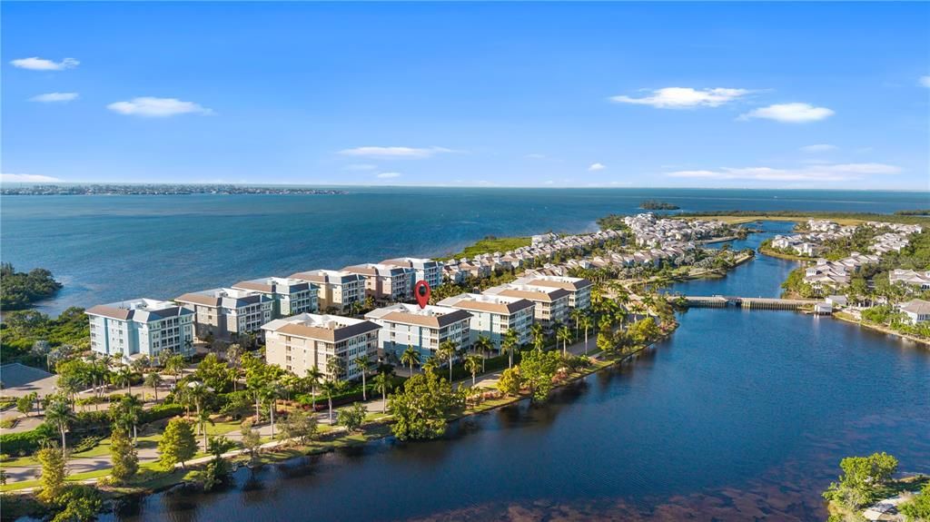 Activo con contrato: $725,000 (3 camas, 3 baños, 1664 Pies cuadrados)