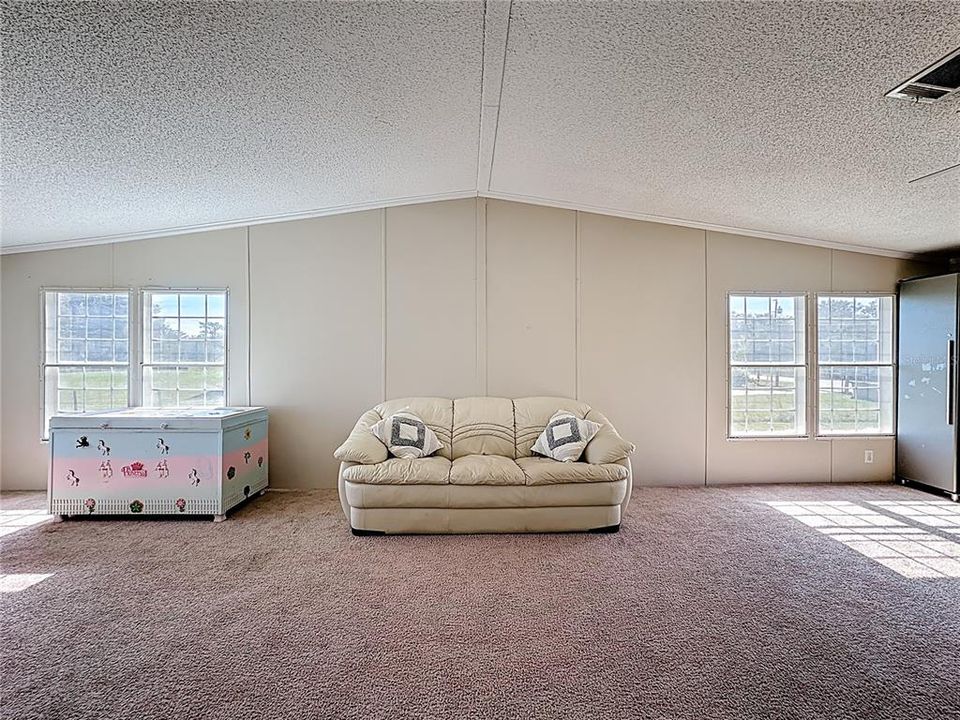 For Sale: $295,000 (4 beds, 2 baths, 2280 Square Feet)