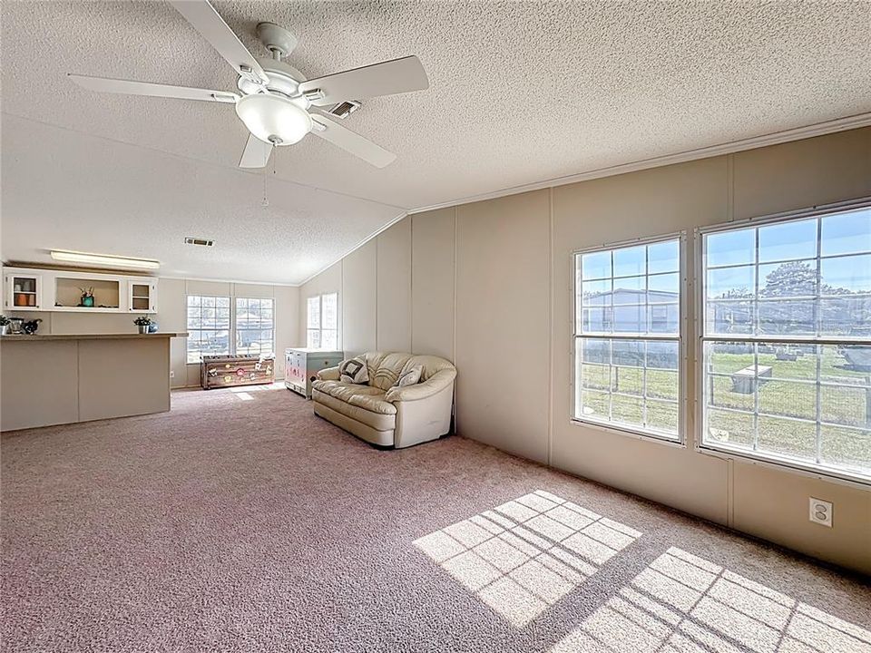 For Sale: $295,000 (4 beds, 2 baths, 2280 Square Feet)